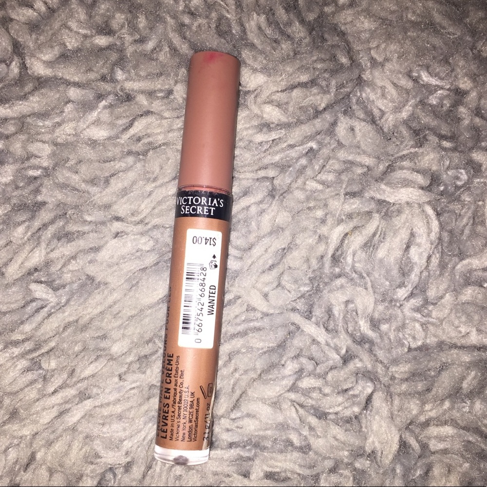 Lipstick - Picture 2 of 3
